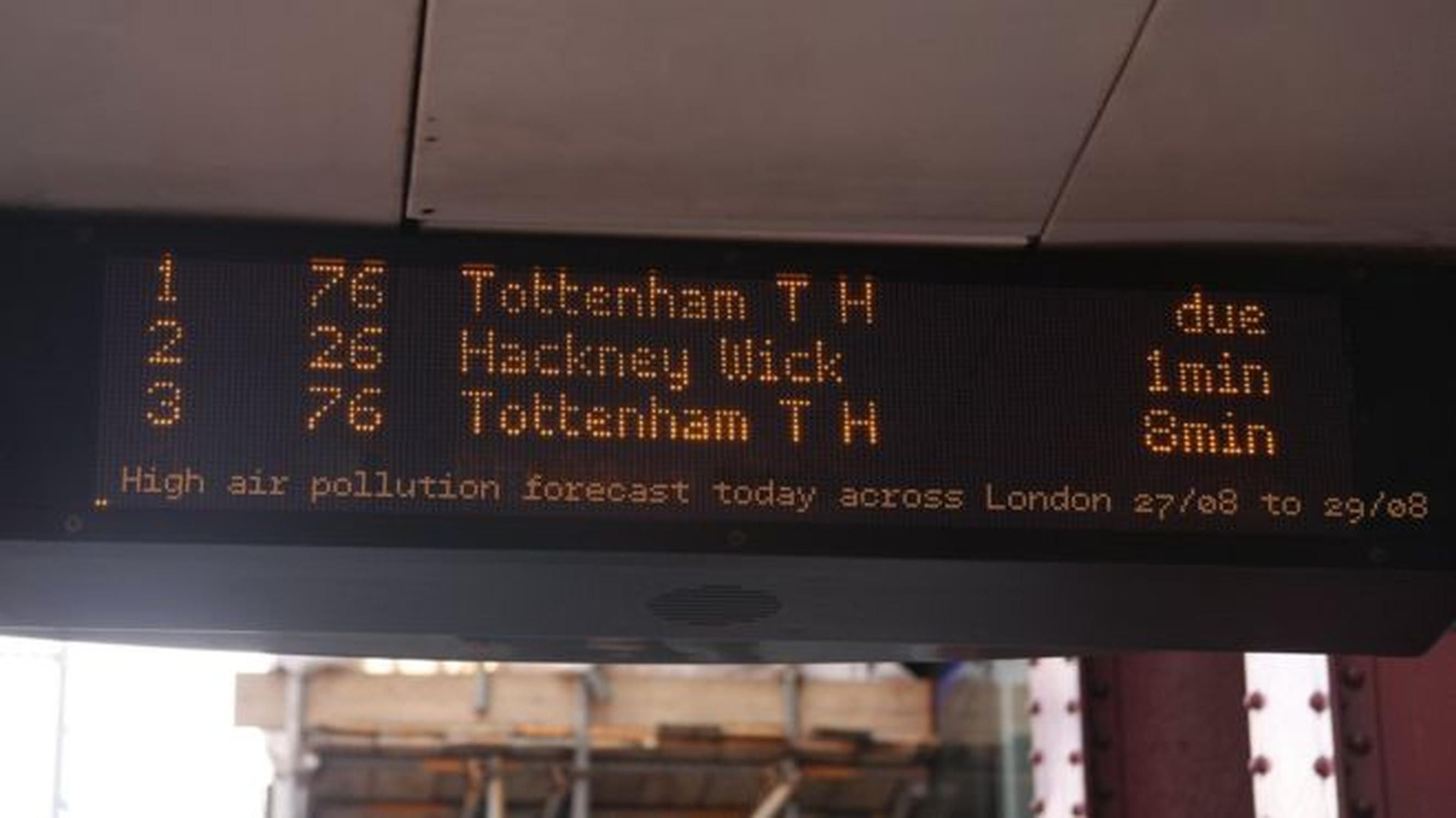 An air quality alert (TfL)