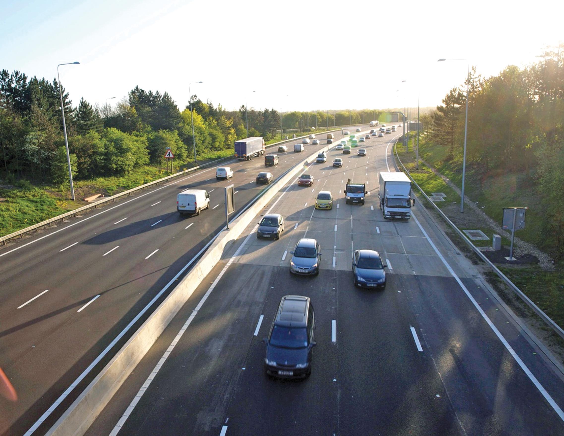 M25 all-lane running: more traffic, slower journeys