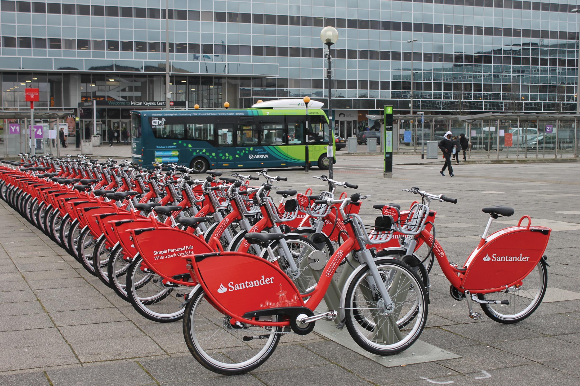 The Fleximobility report calls for packages that allow workers to use a single app to travel by rail, bus and bike share. To find out more download the report at:
http://bit.ly/2qjzuDK