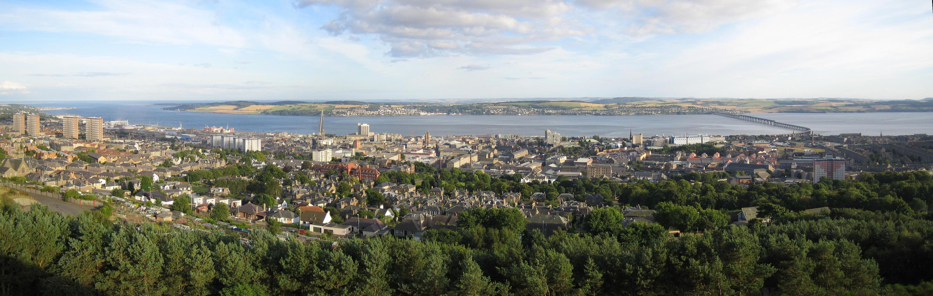 Dundee is showing that new mobility innovations can be scaled up to cities round the UK and across the globe. 
Dundee panorama: Photo Hans Musil, CC