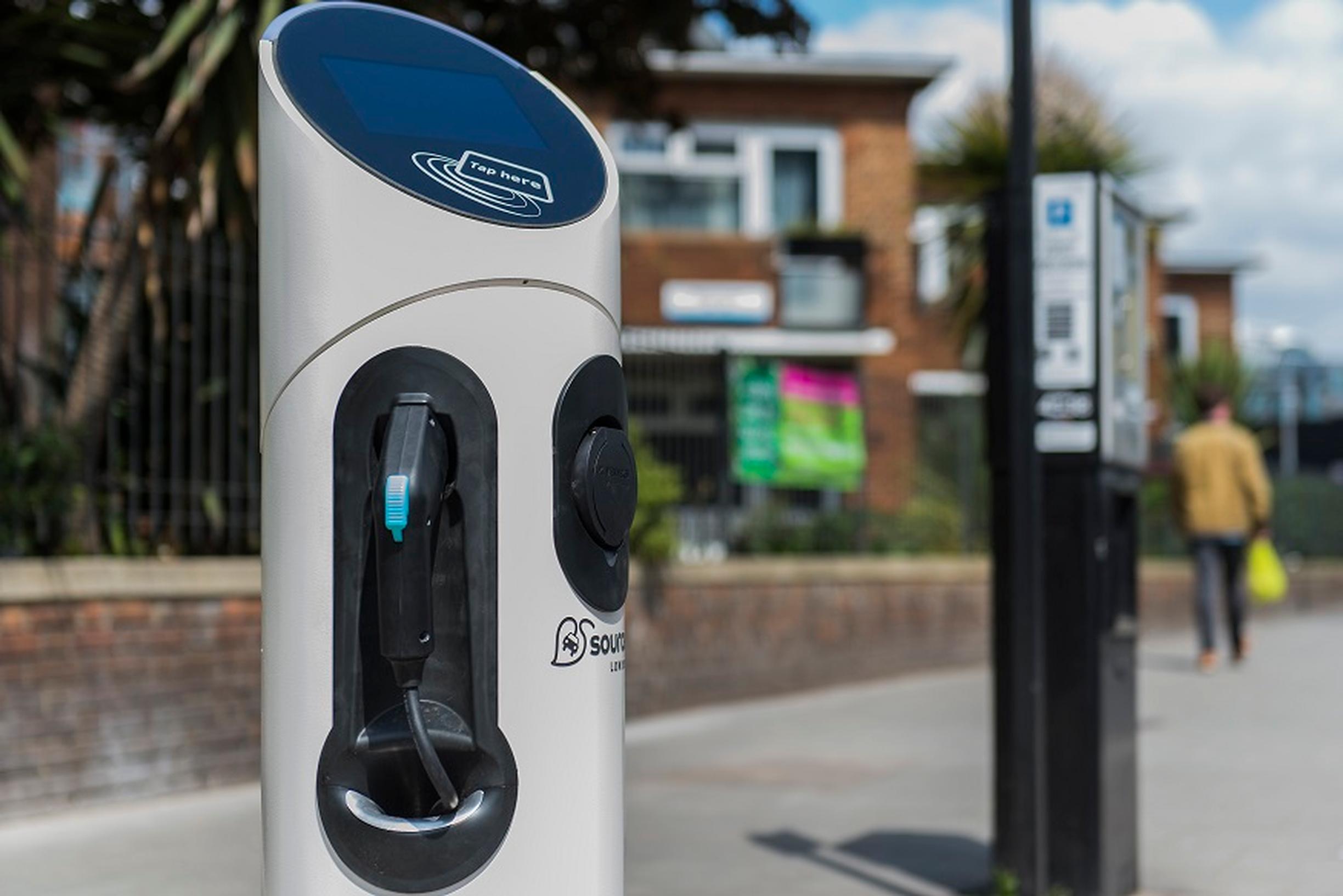 Source London offers free EV charging for key workers