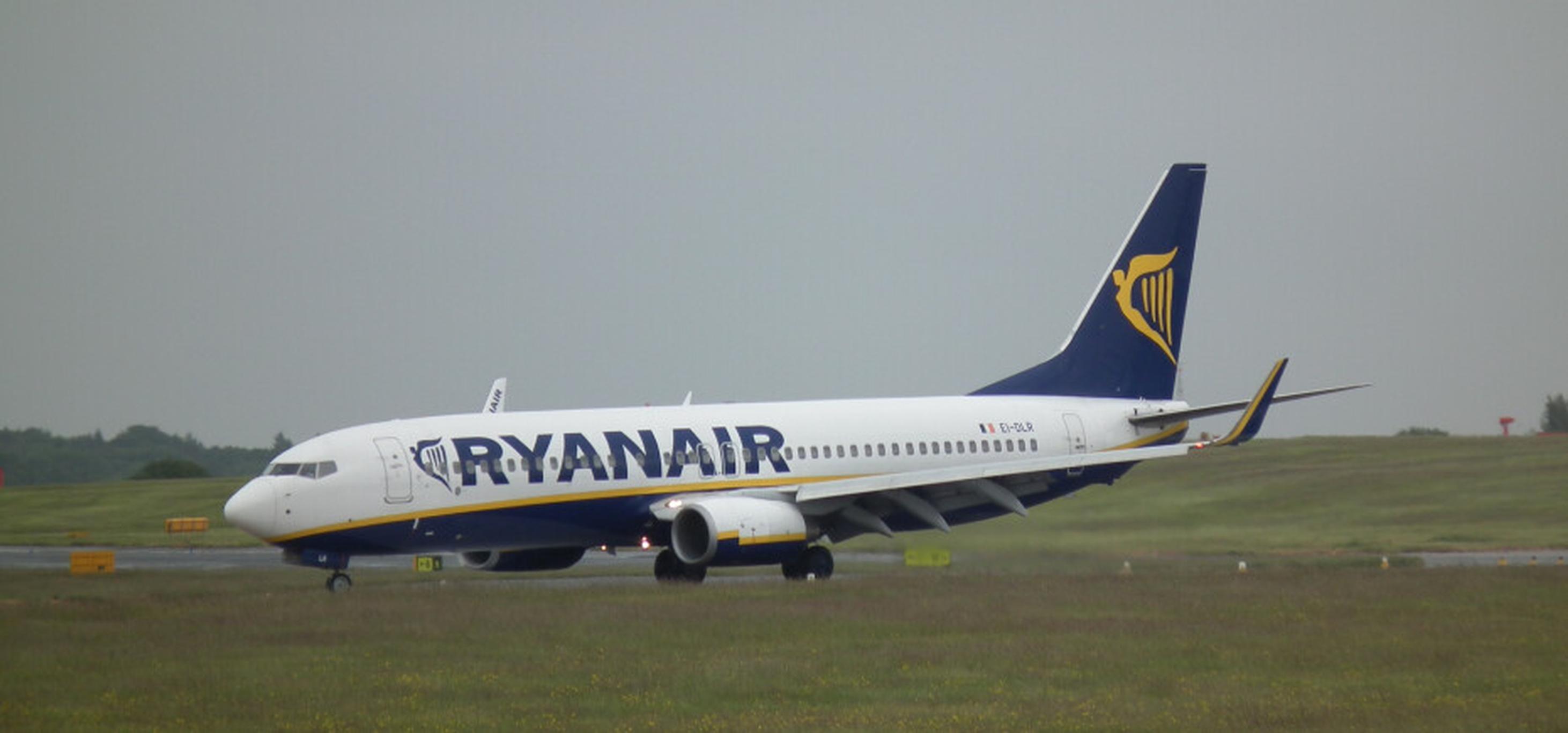 Ryanair expects a net loss of more than €100m (£87m) for the first three months of the year