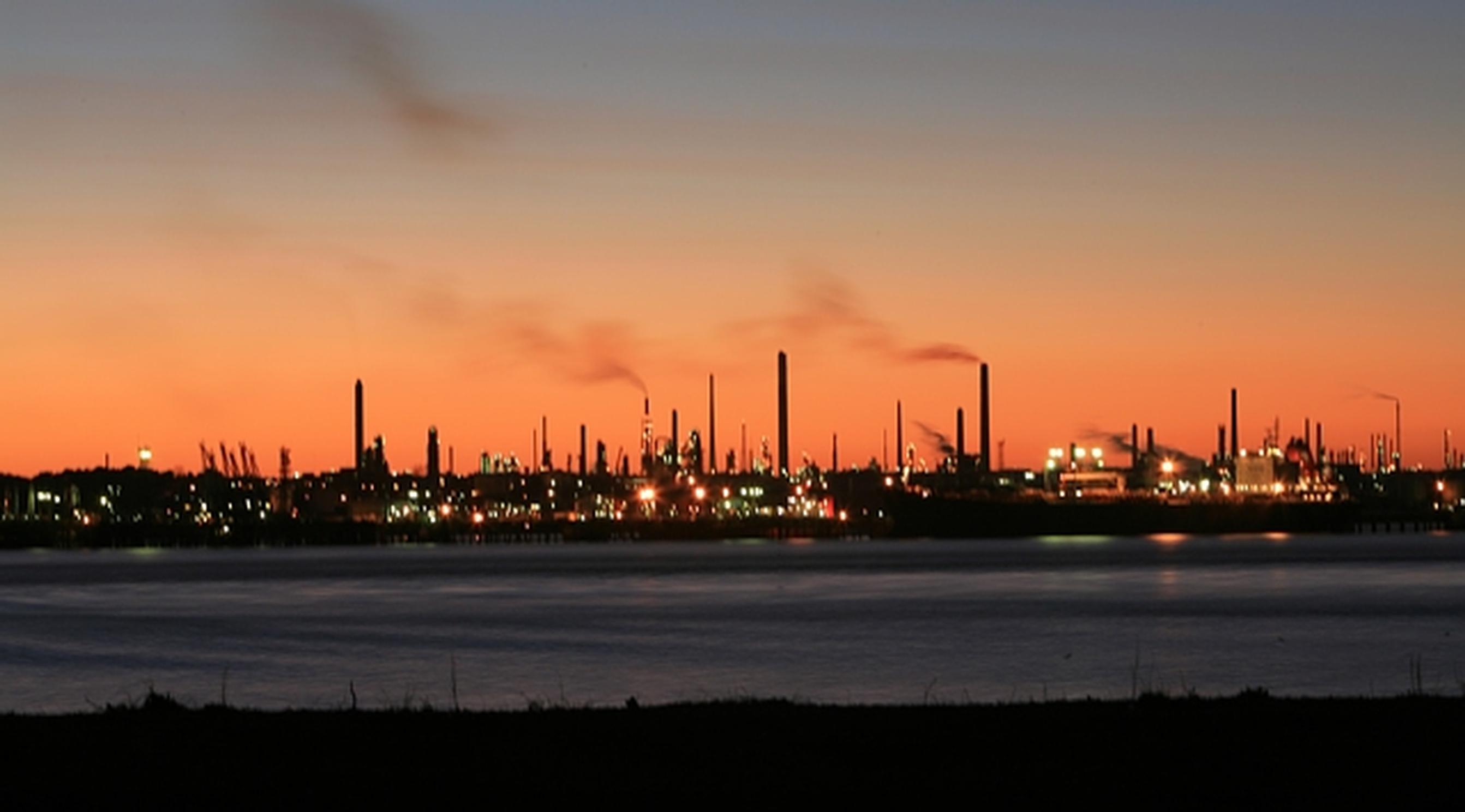 Fawley oil refinery