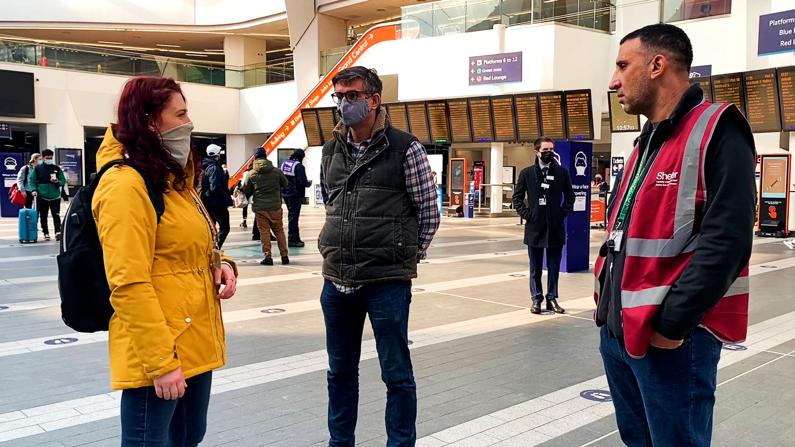 Shelter engagement worker Kia Morris with Network Rail Birmingham New Street team member Martin Frobisher