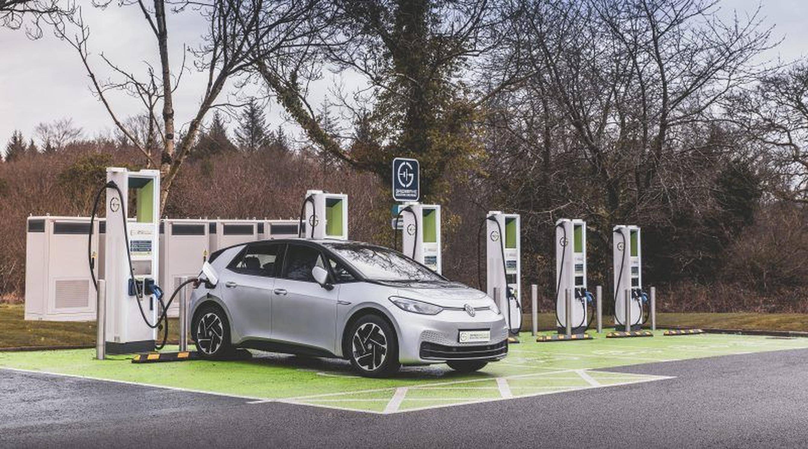 Gridserve opens highpowered EV charging hub in Wales