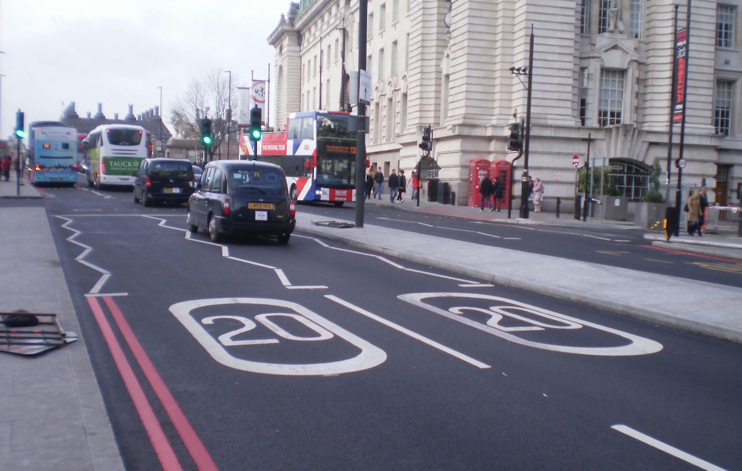 20mph road markings act as a `clear reminder` to drivers, said Kensington & Chelsea Council