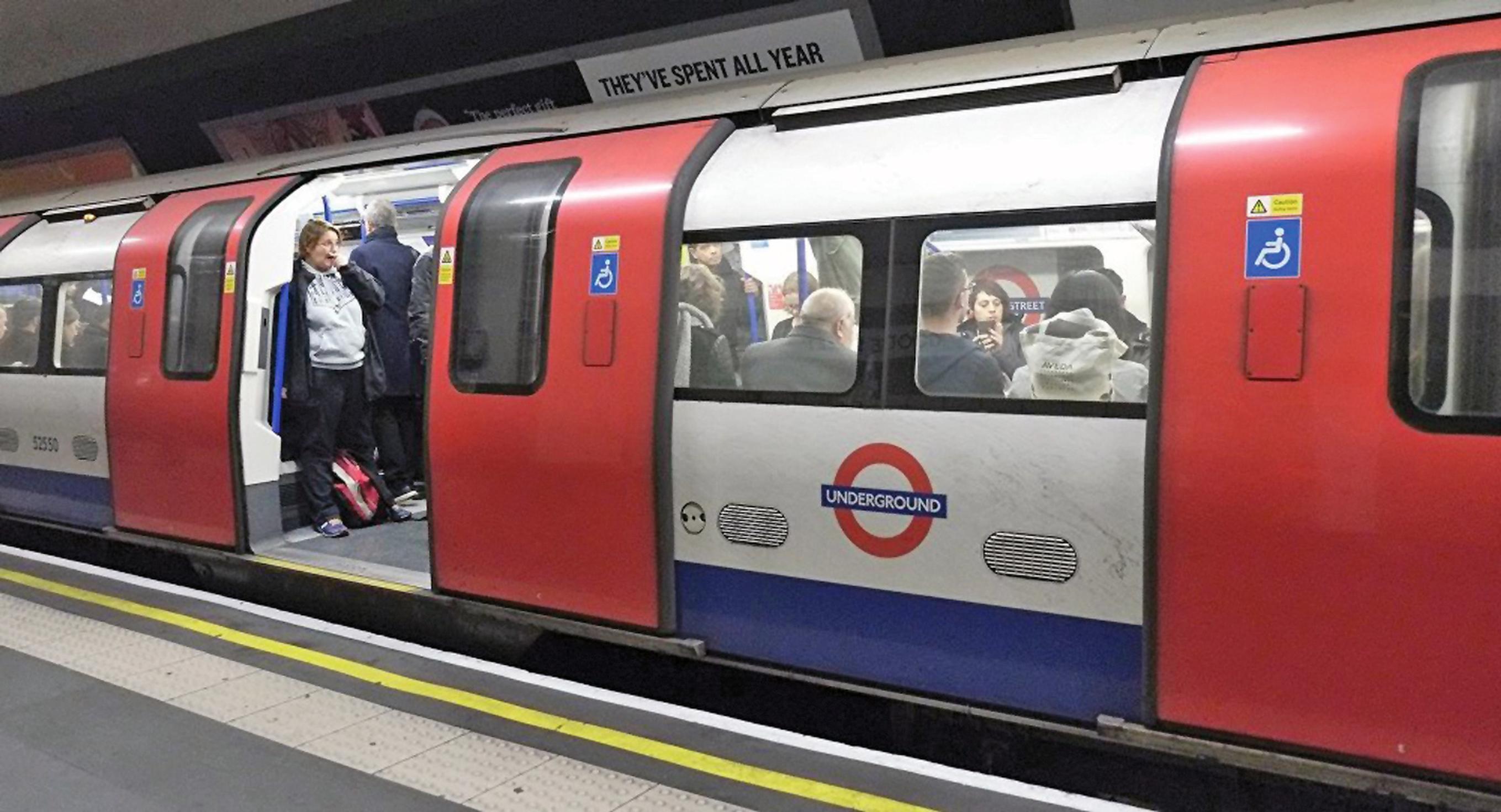 Passenger levels on the Tube were 69% for the week ending 3 April, but numbers were higher during the weekend