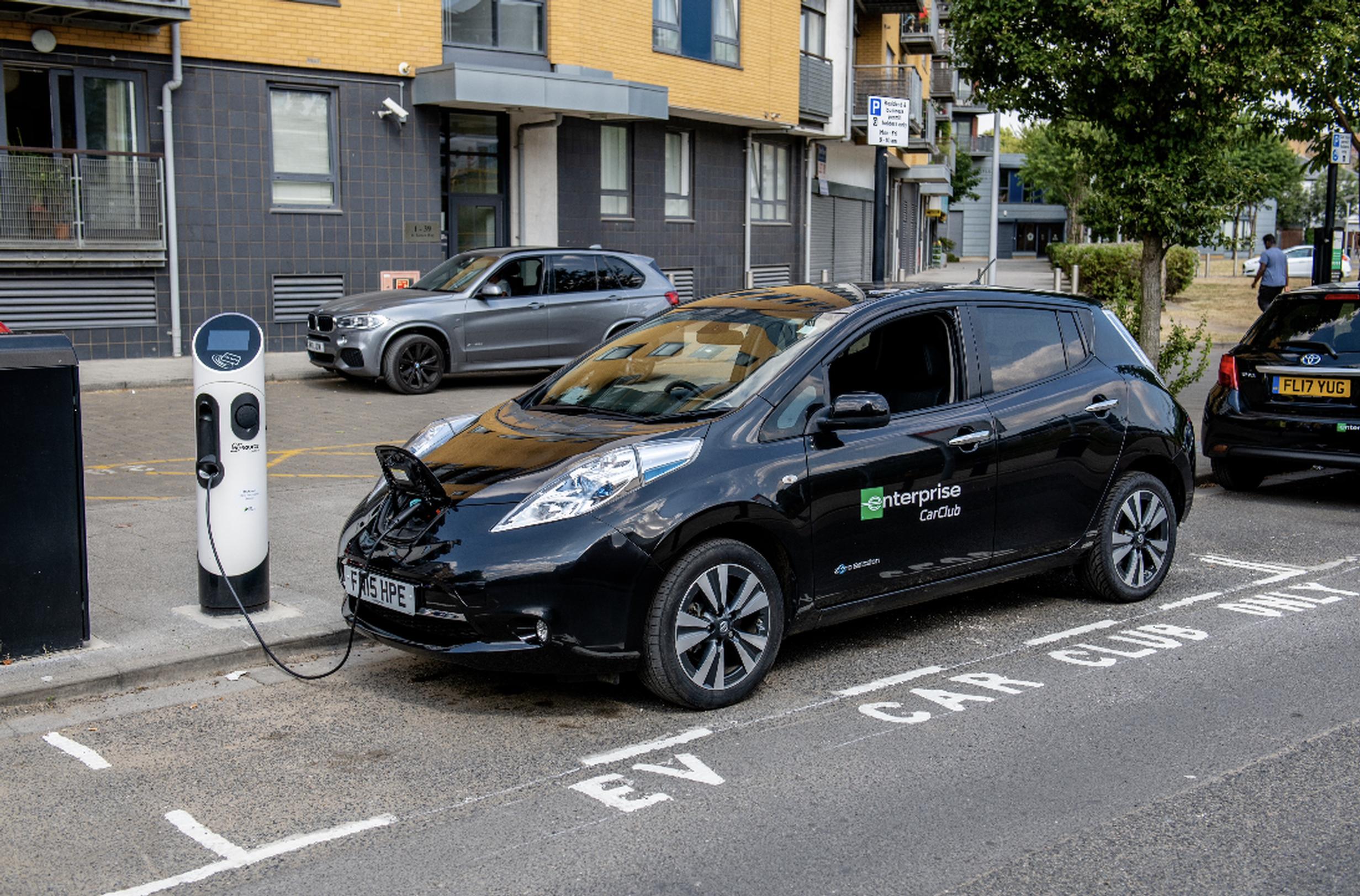 CoMoUK wants TfL to co-establish with London Councils and boroughs the basis of an electric vehicle charging infrastructure that suits the needs of car clubs and gives them preferential access