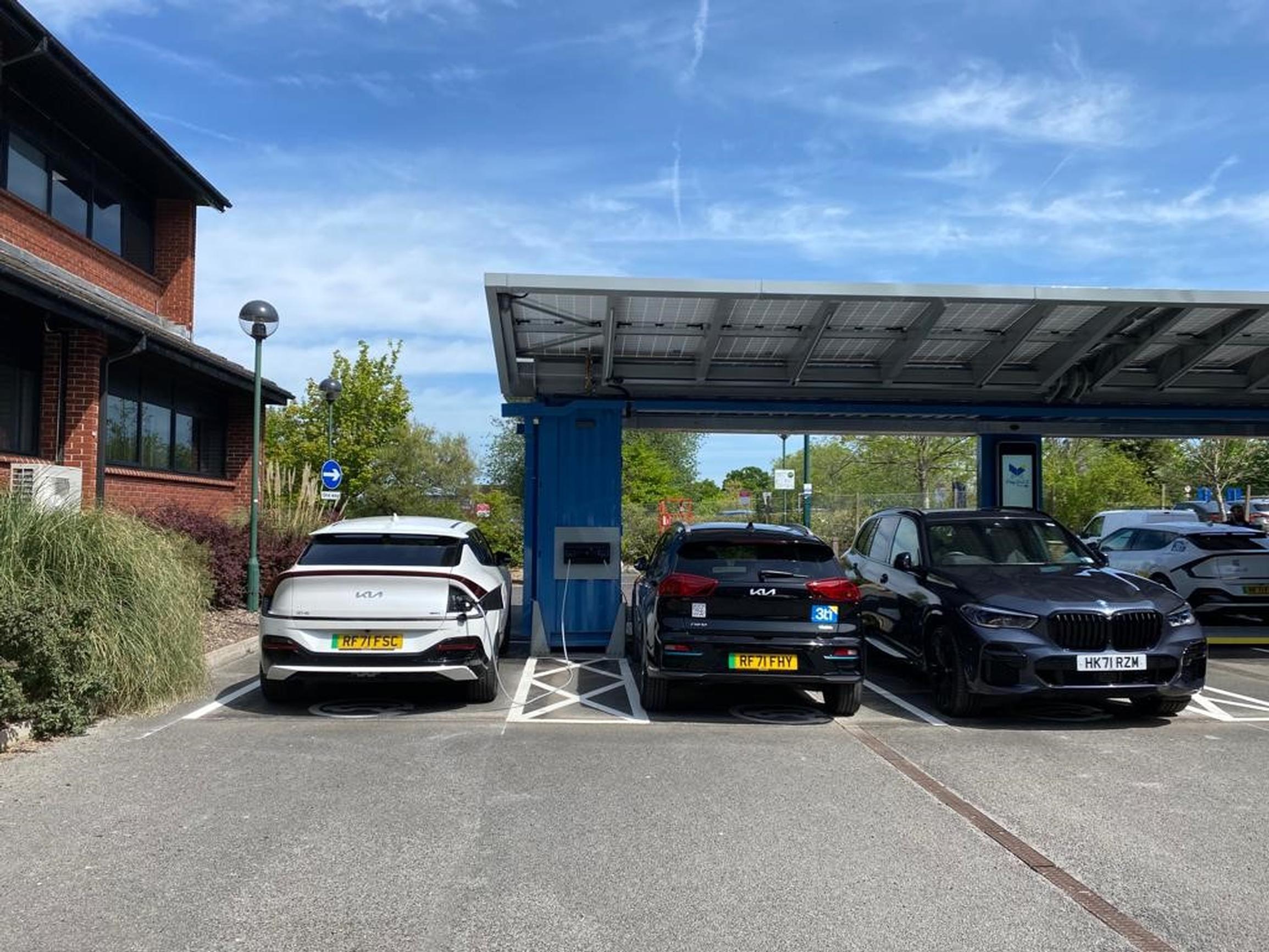 A Papilio3 solar car port