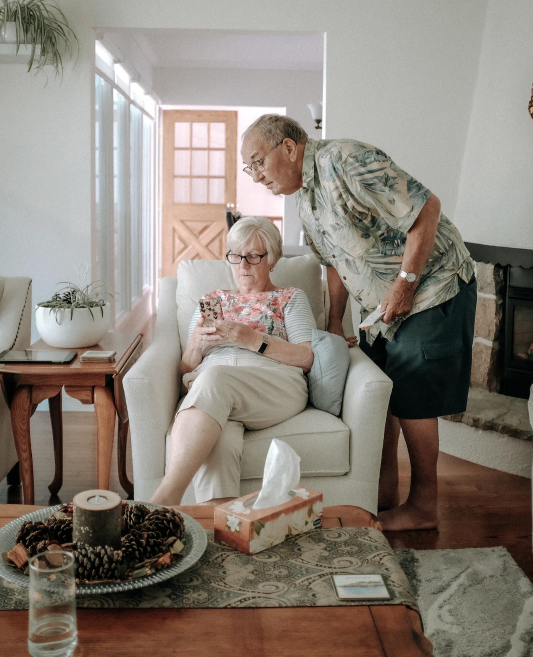 UK pensioners believe smartphones make their lives better