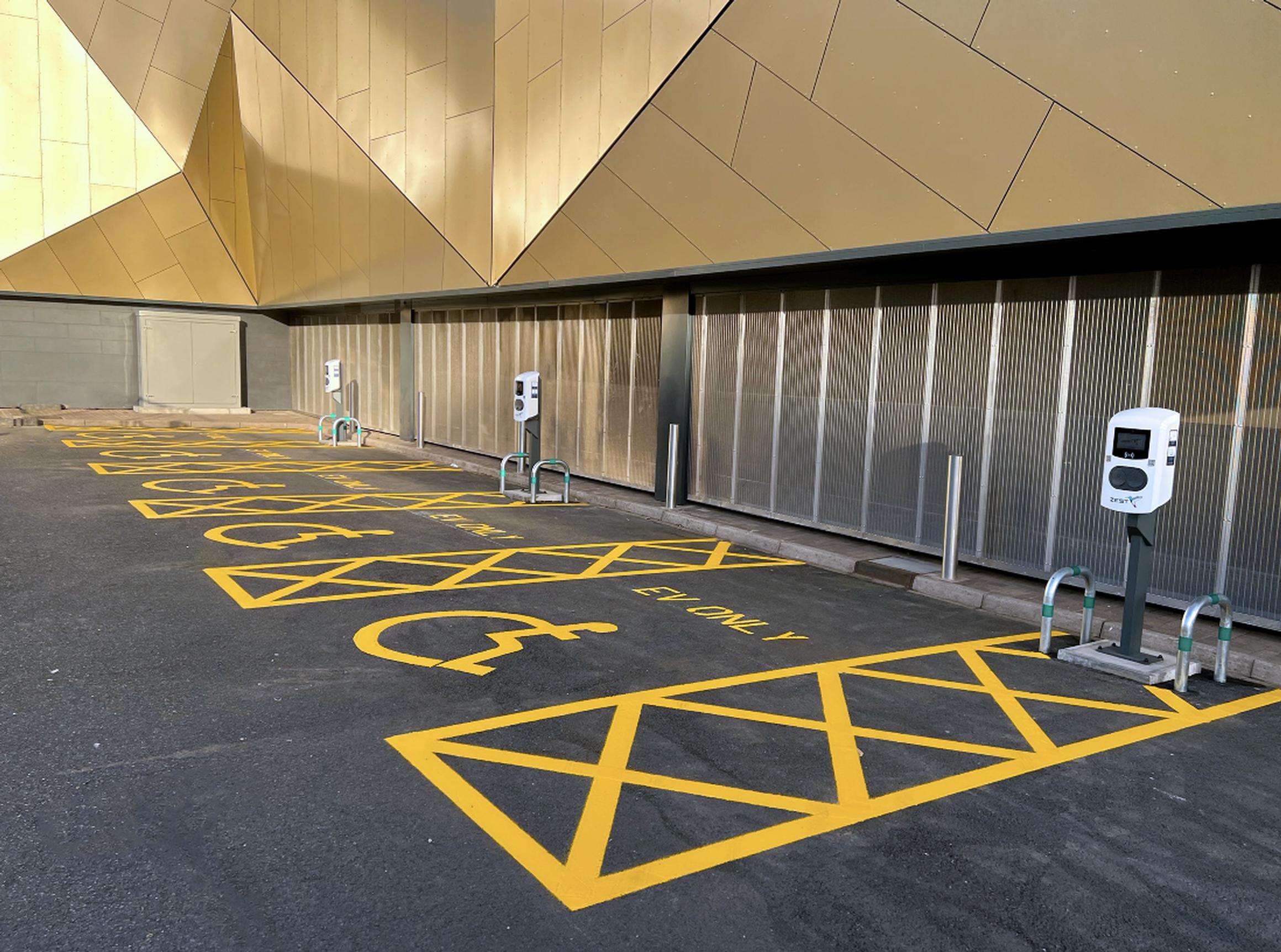 With the ability to charge 64 cars simultaneously, the Merry Hill installation is one of the largest EV charging initiatives in the West Midlands