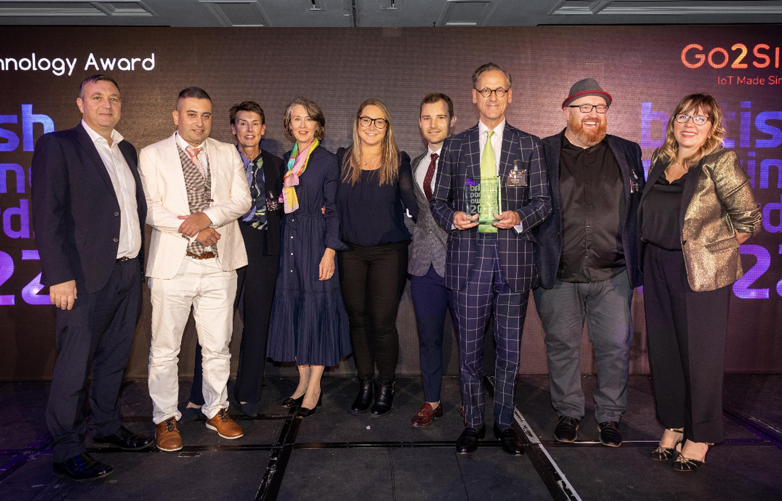 Matt Turner, Kishan Hickman, Janice Wigglesworth, Cordelia Barbour, Olivia Eves, George Thomas and Jason Barbour received their trophy from Go2SIM’s Simon Powley and Kerry Godliman