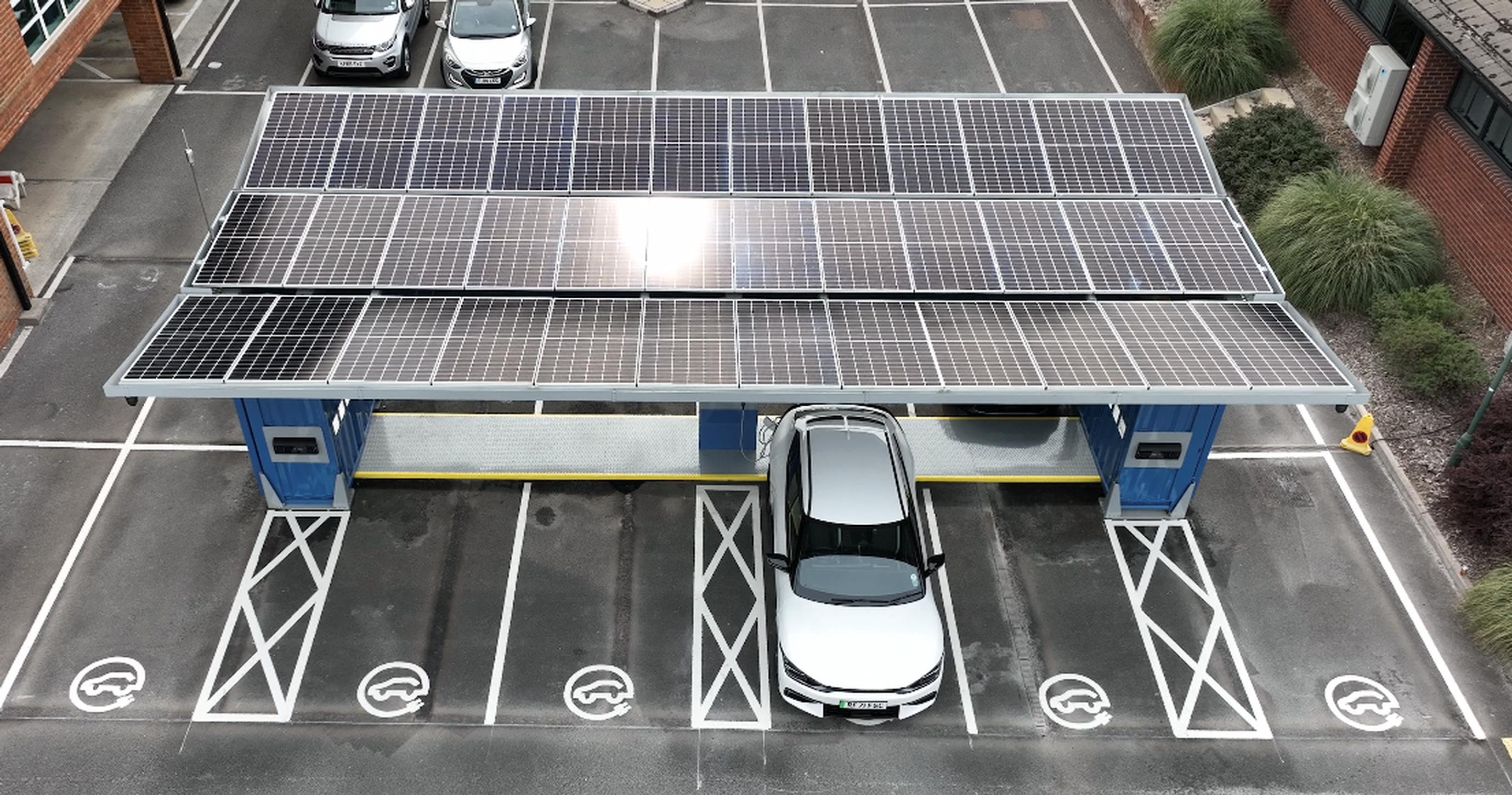 According to data captured across 3ti’s 10MWp of solar canopies installed over 2,500 UK parking spaces, each solar car park space can be expected to generate around 2.7MWh of solar energy a year