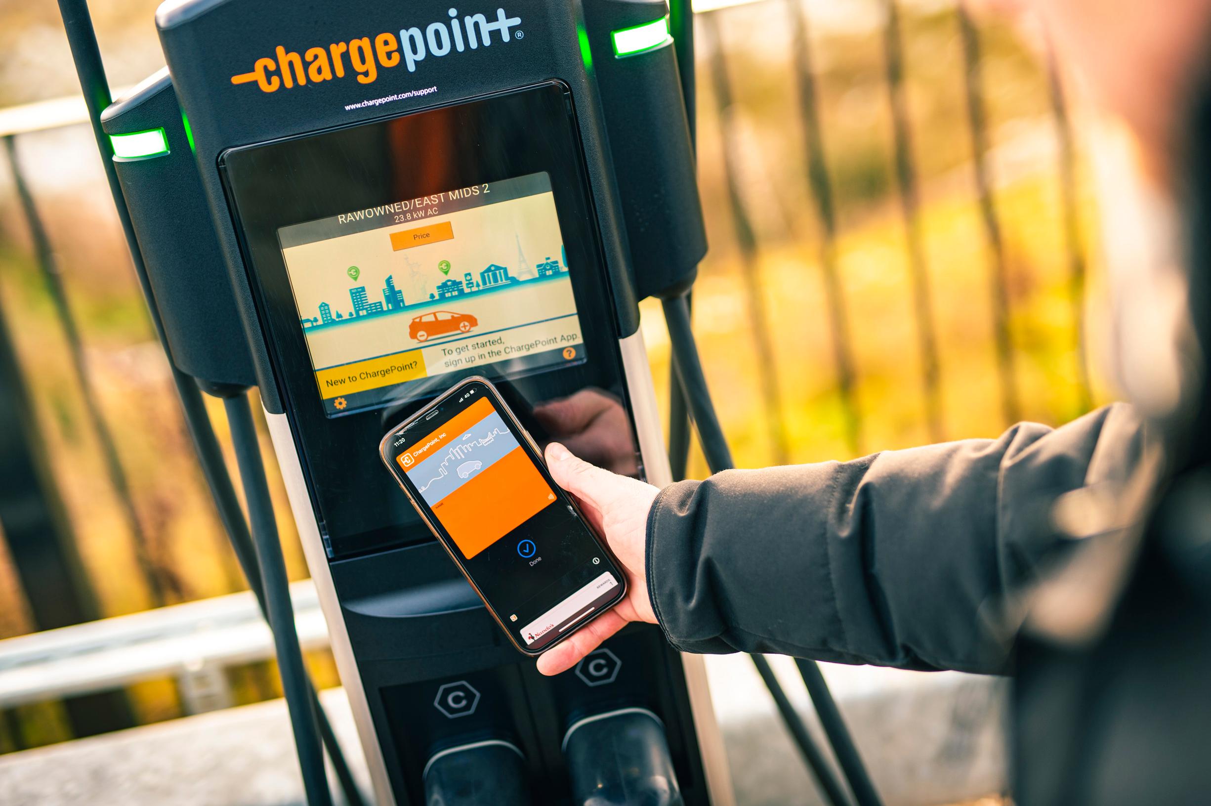 Drivers are given the option to pay to charge through a mobile app, via a contactless credit or debit card or by an RFID card