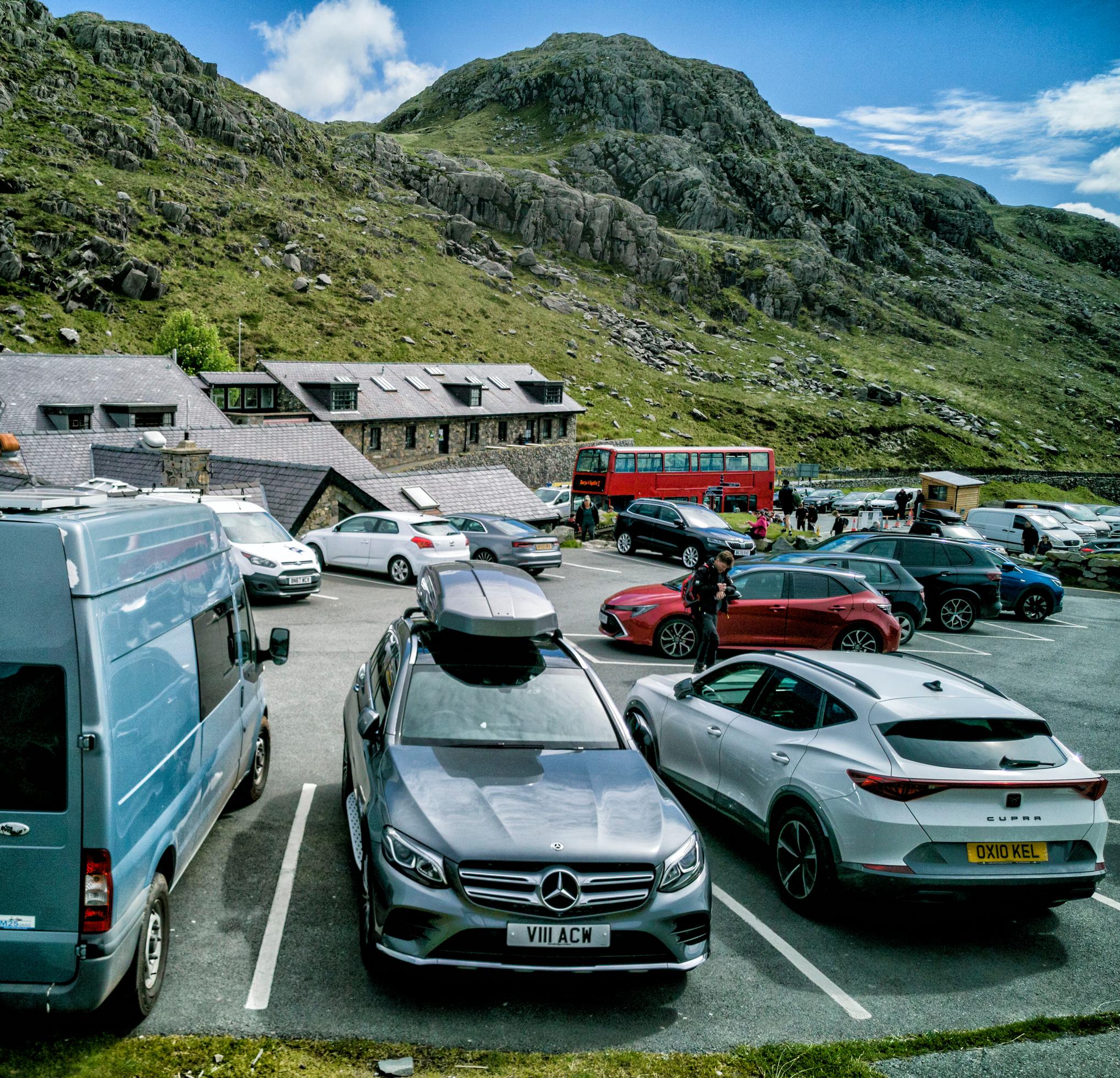 Revenue from parking in Snowdonia supports bus services