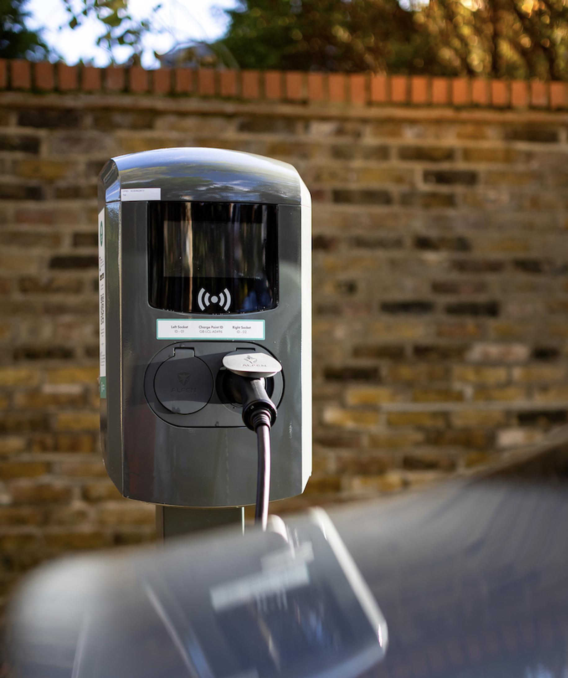 Brentwood expands electric vehicle charging network