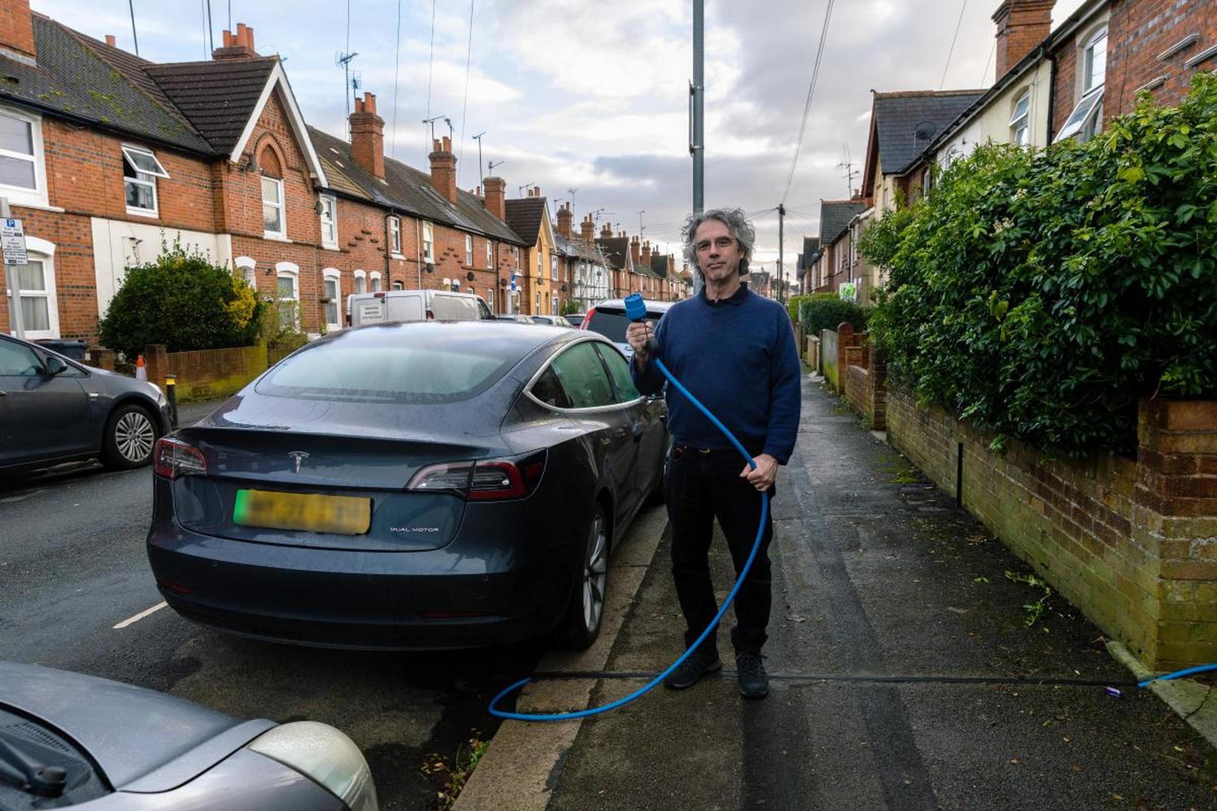 A Reading resident demonstrates the Kerbo Charge channel