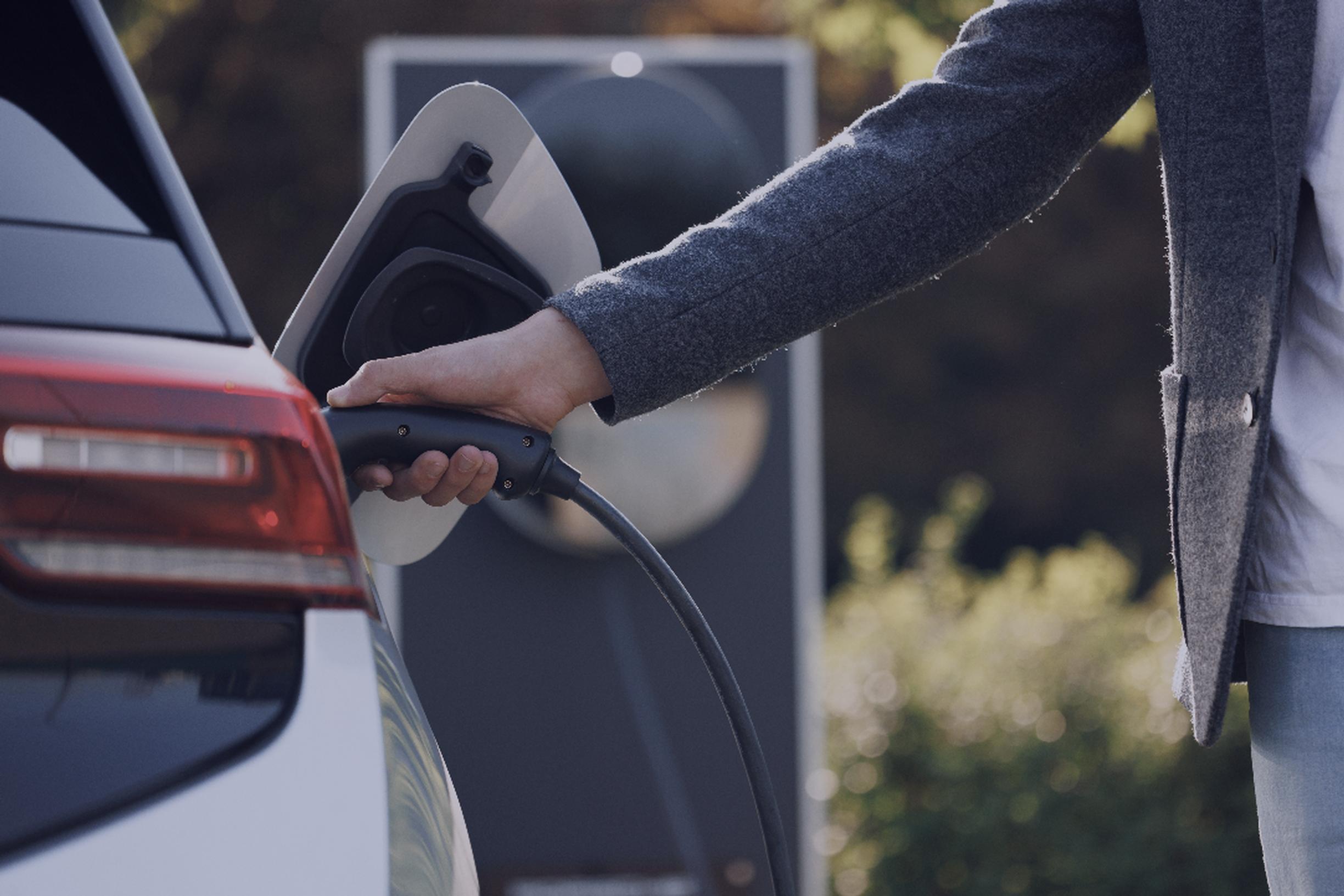 Connected car services provider Parkopedia is partnering with ChargeHub