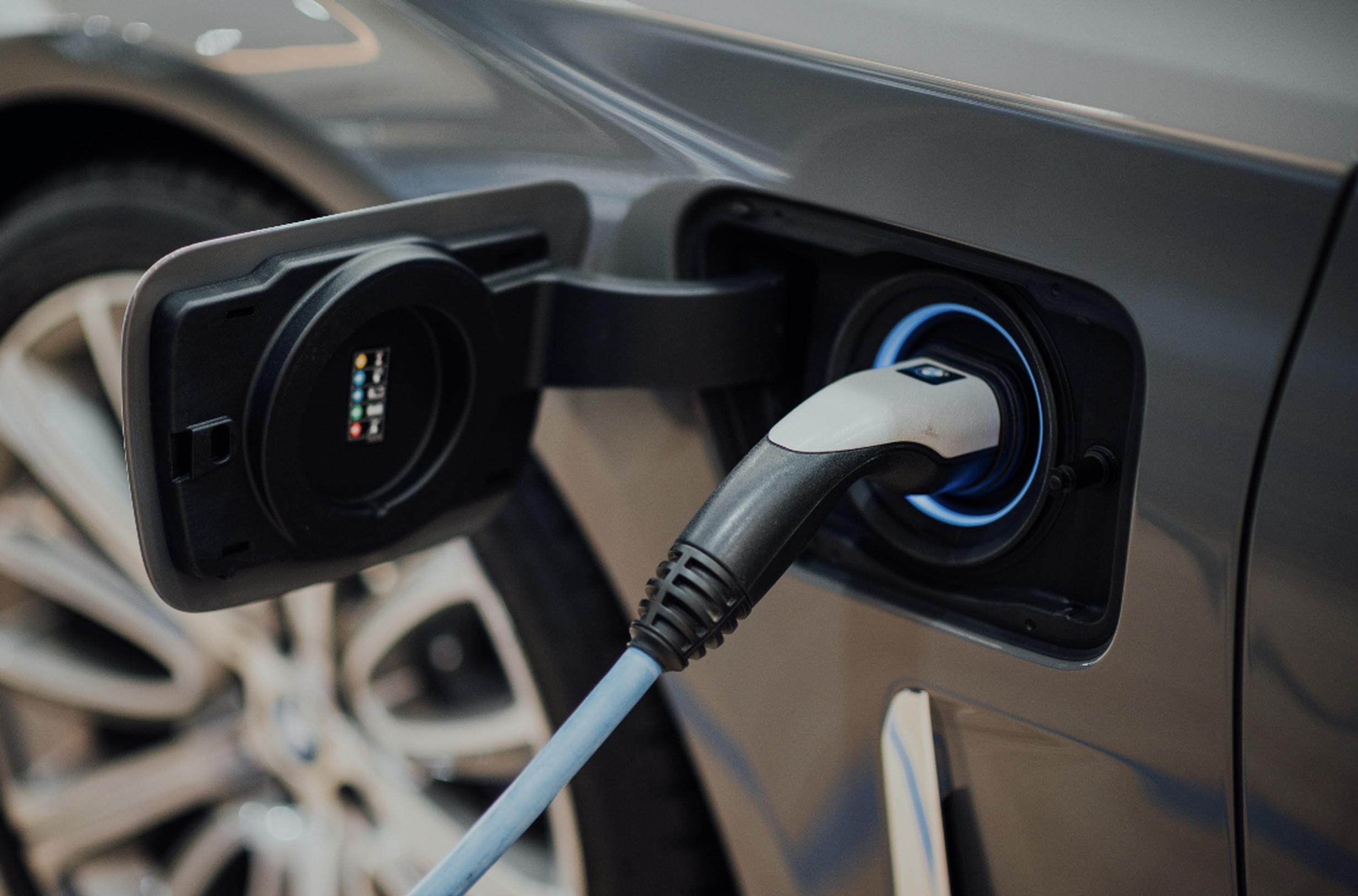 EV Strategy: Rapid recharged needed (Chuttersnap/Unsplash)