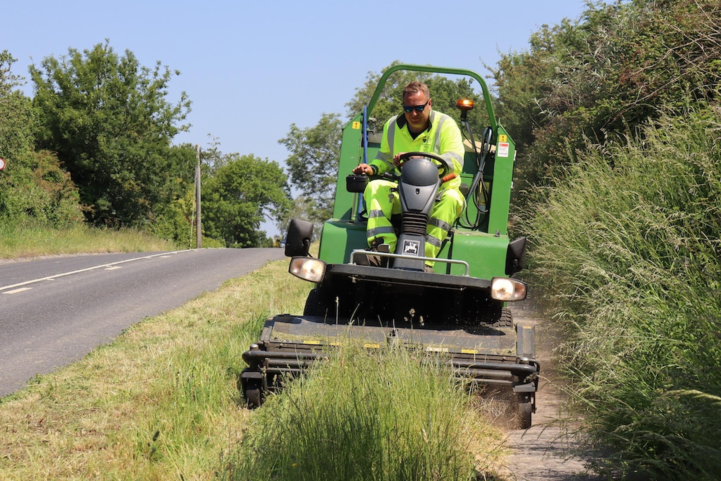 The Live Lab 2 project led by South Gloucestershire and West Sussex Councils is creating Greenprint, a carbon-negative systems model for green infrastructure management. It aims to reduce operational emissions and revolutionise the narrative for biomass drawn from councils’ estates from ‘waste’ to ‘value’.