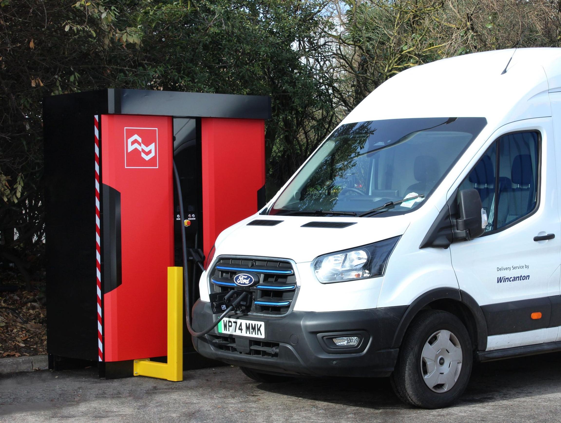 Wincanton pilots TUAL PowerUp Charger