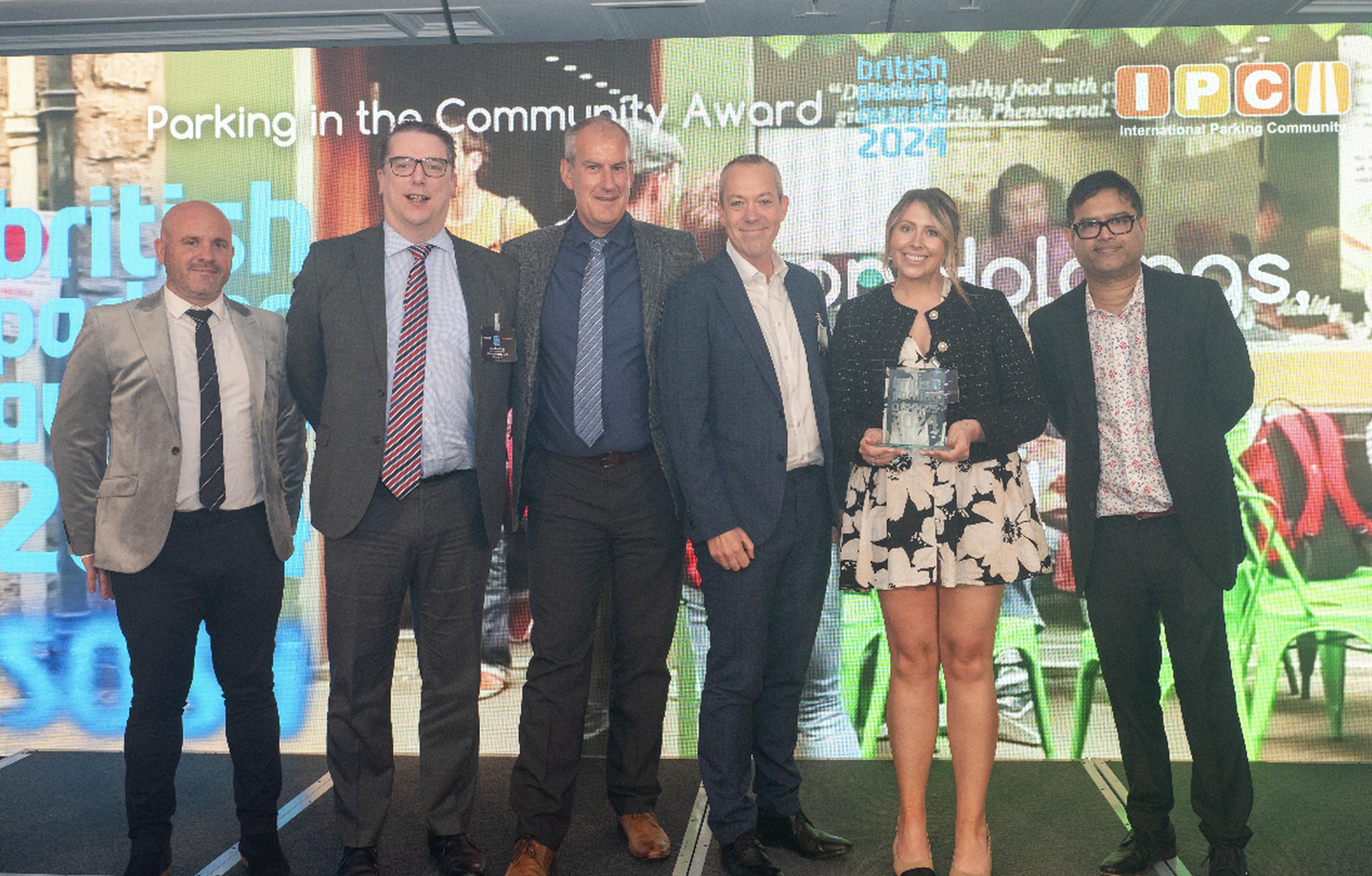 Chris Naylor of the IPC and Paul Sinha presented the award to Westminster’s Jon Rowling and Marston’s Paolo Orezzi, Dave Evans and Vanessa Bartle