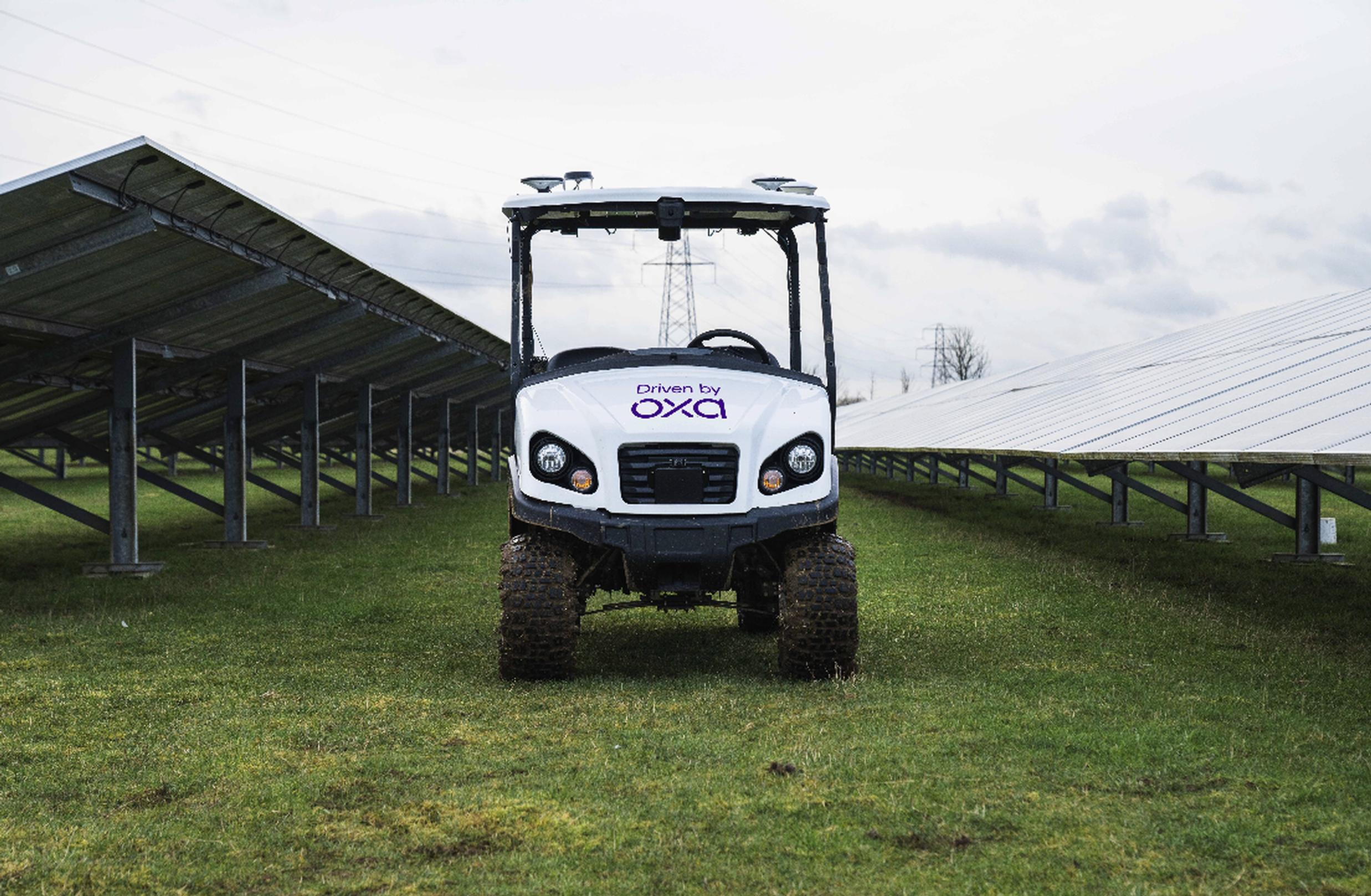 Club Car Carryall 500 driven by Oxa