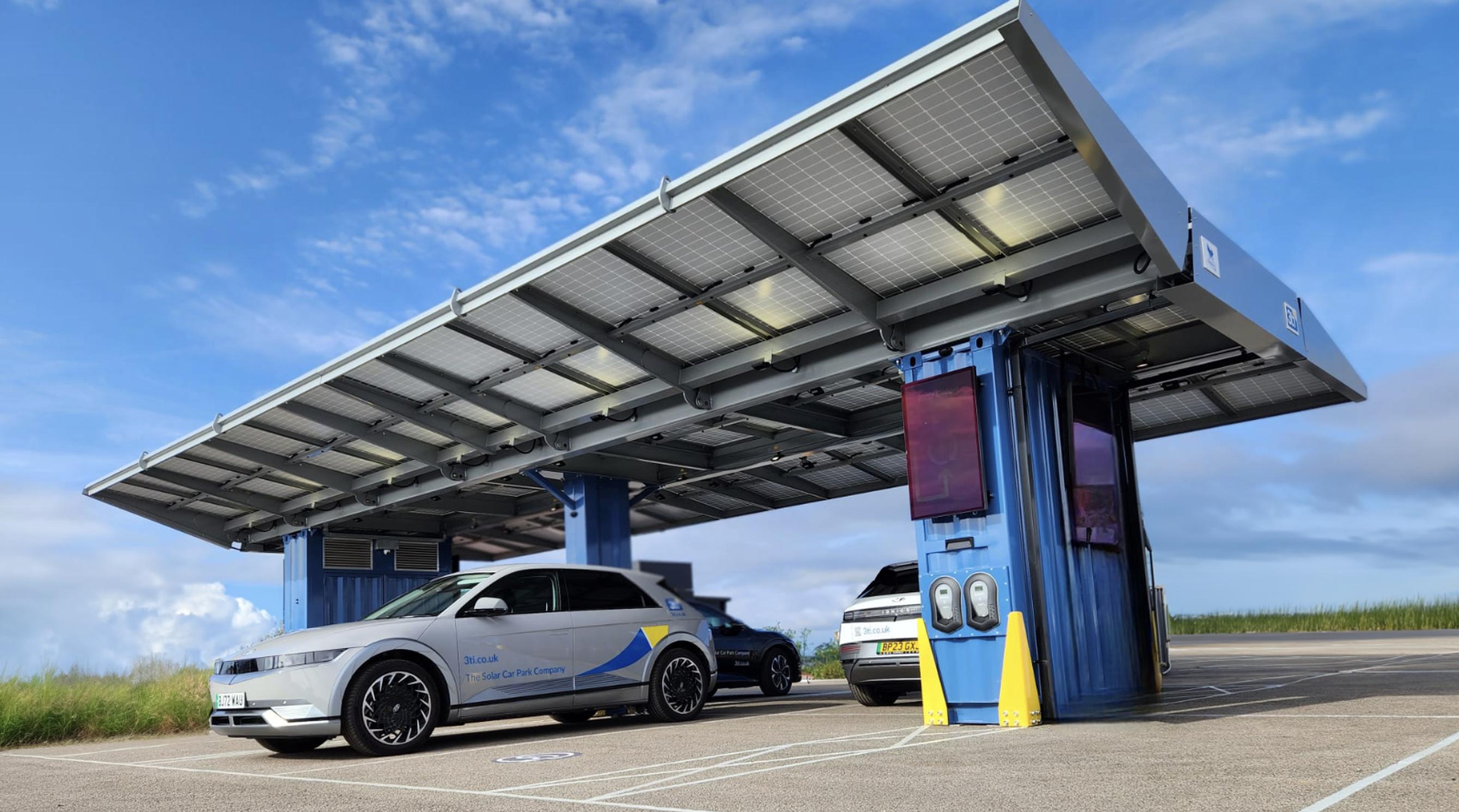 A 3ti solar car port