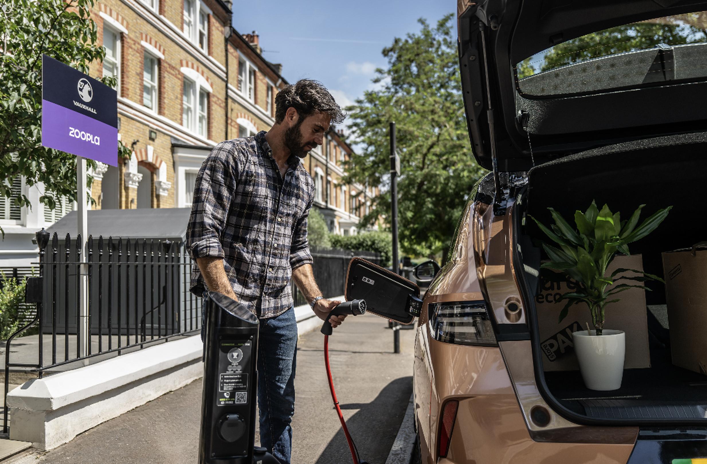 Vauxhall has teamed up with leading property website Zoopla