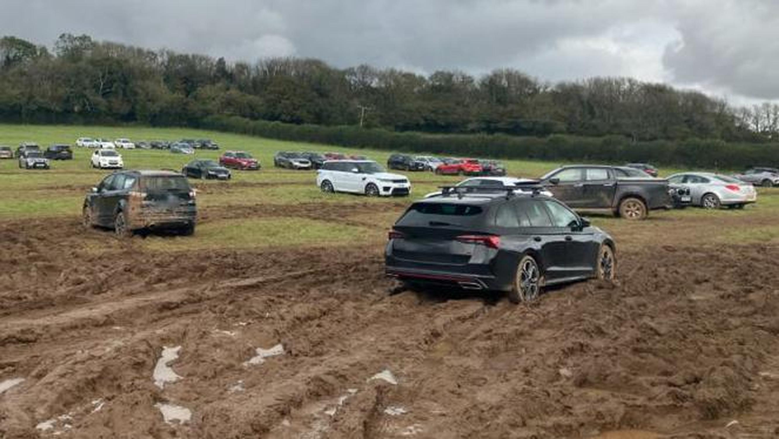 Airport travellers warned of rogue parking operators