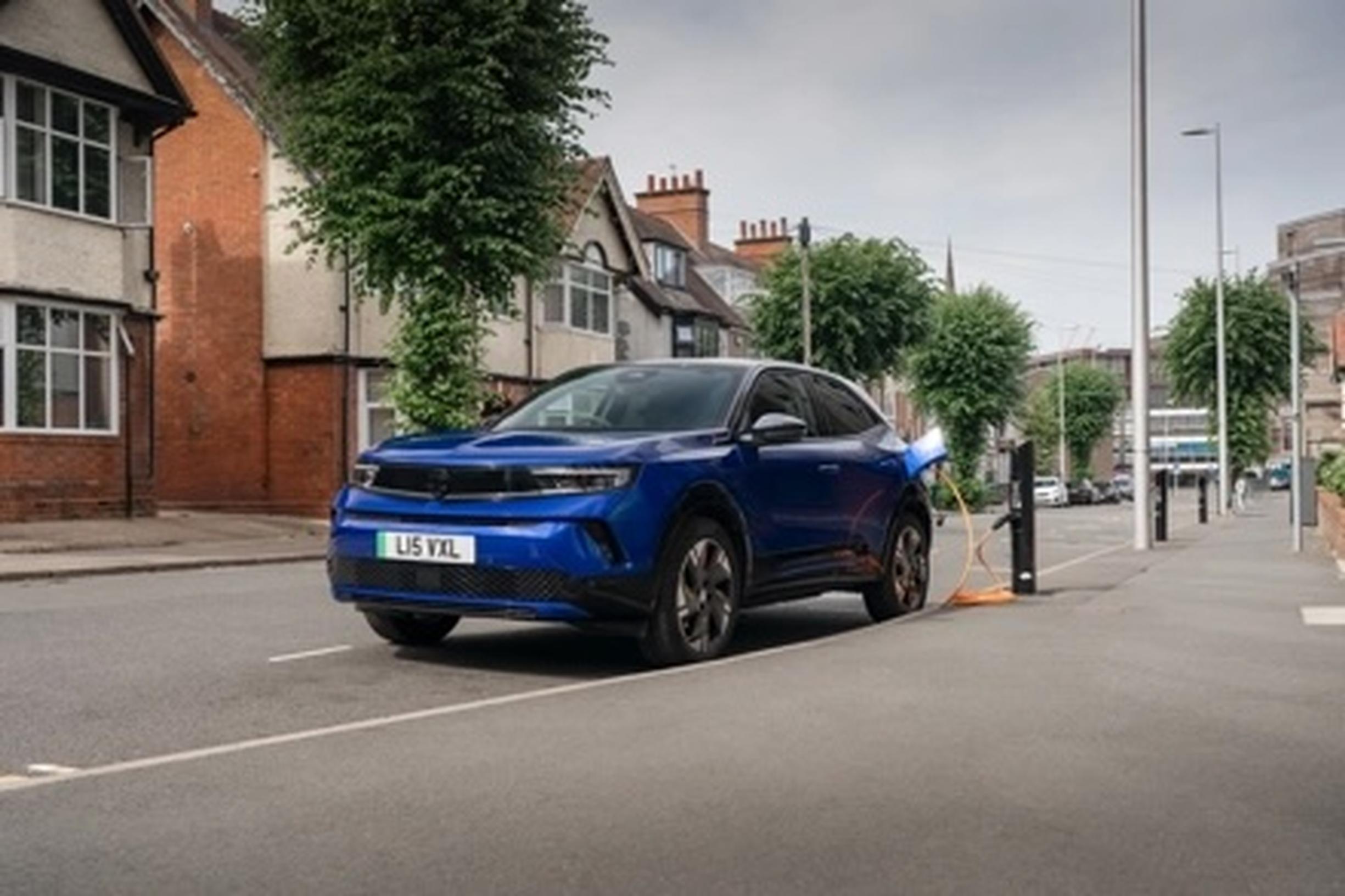 West Berkshire signs 20-year contract with Connected Kerb